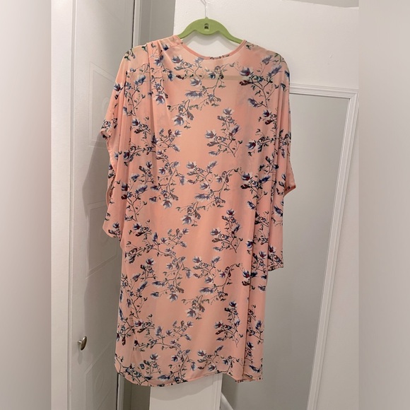 24/7 Comfort Sheer Pink Floral Kimono Draped Cardigan: Boho, Flowy, Fun - Picture 7 of 7
